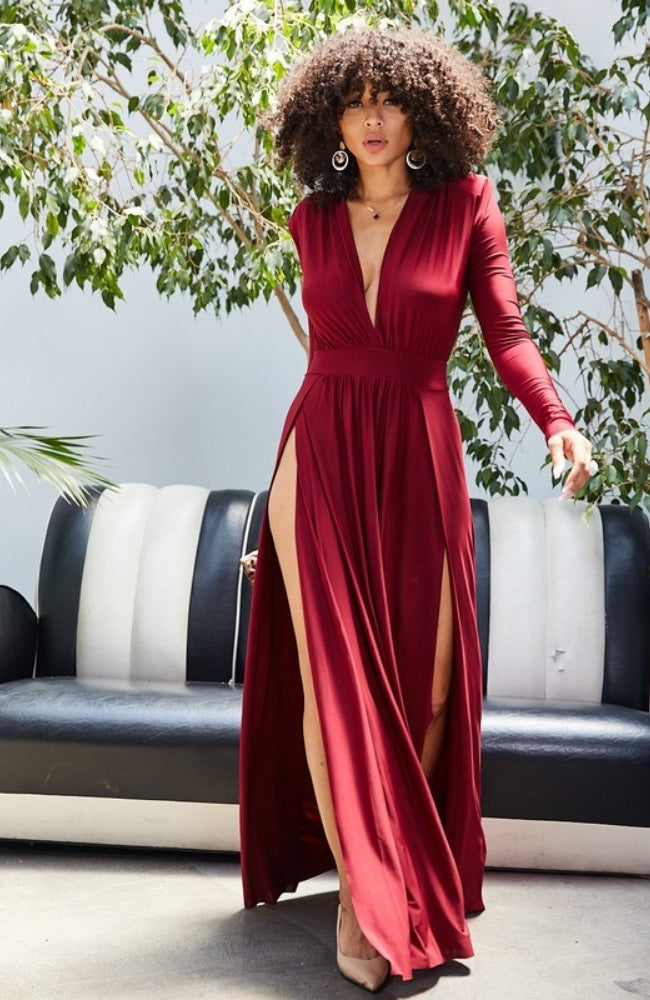 LEXI PLUNGE SIDE SPLIT DRESS Sweet Peach Boutique LEXI PLUNGE SIDE SPLIT DRESS Sweet Peach Boutique